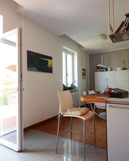 Cocina con salida a la terraza